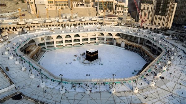 أول رحلة عمرة في أكتوبر