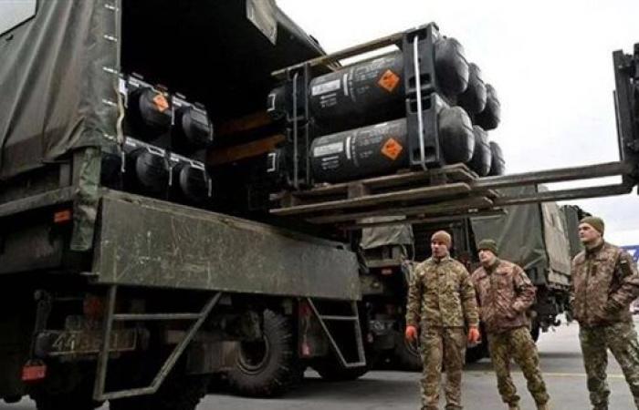 إدارة بايدن تسلم قنابل عنقودية لأوكرانيا لاستخدامها في الهجوم المضاد على روسيا 