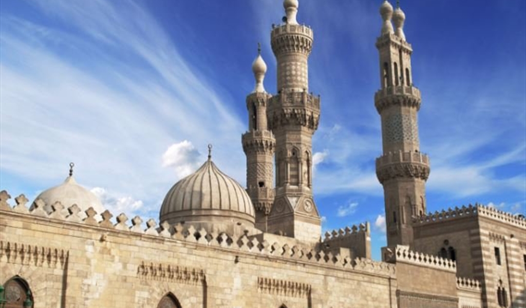 شيخ الأزهر يثير تفاعلاً بتصريحاته عن جريمة حرق الكنائس تعادل حرق المصاحف في الإثم والعدوان